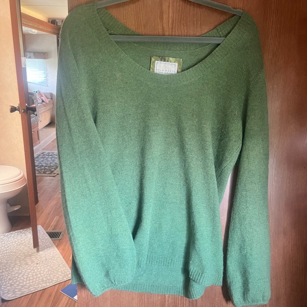 Old navy 100% cashmere sweater